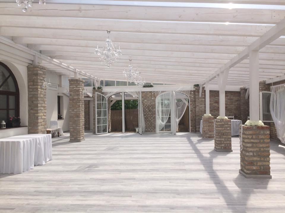 Hotel Deak Udvarhaz Kakucs Exterior foto