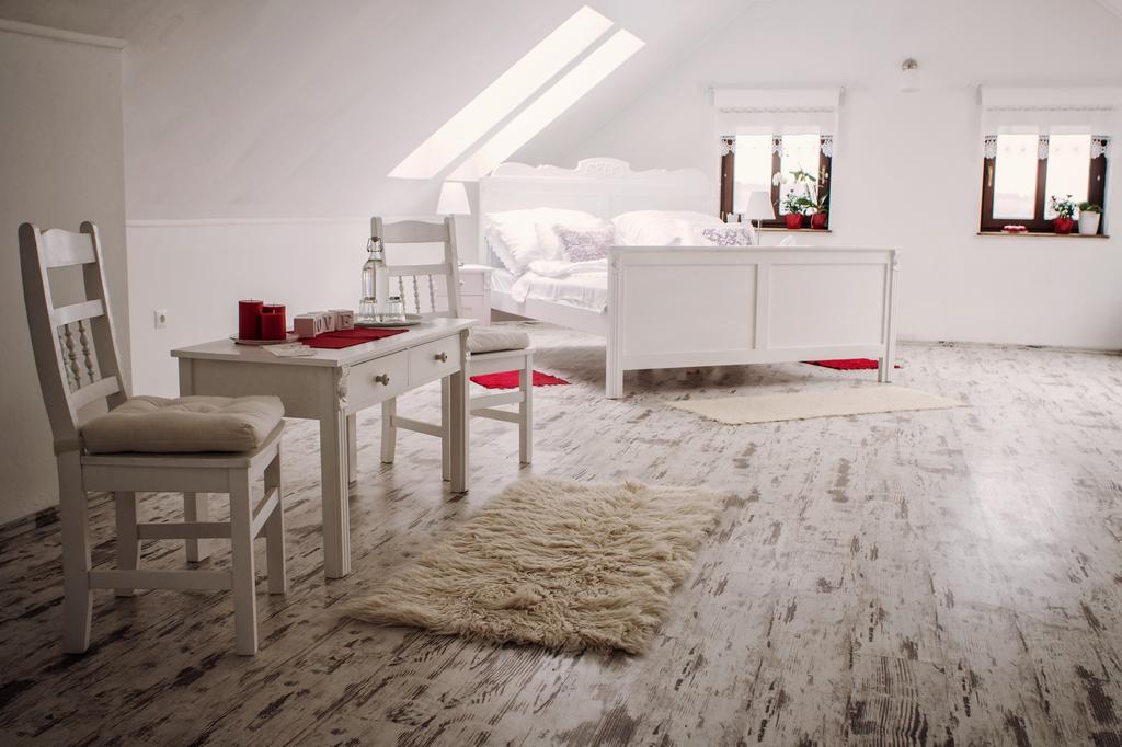 Hotel Deak Udvarhaz Kakucs Zimmer foto