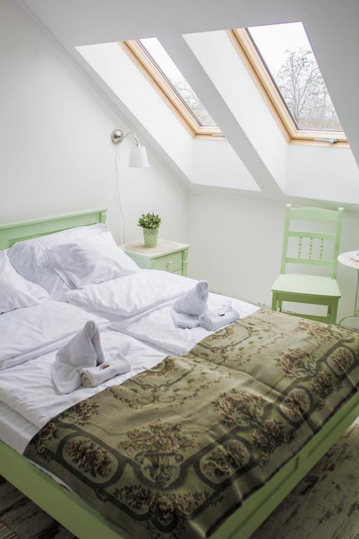 Hotel Deak Udvarhaz Kakucs Zimmer foto